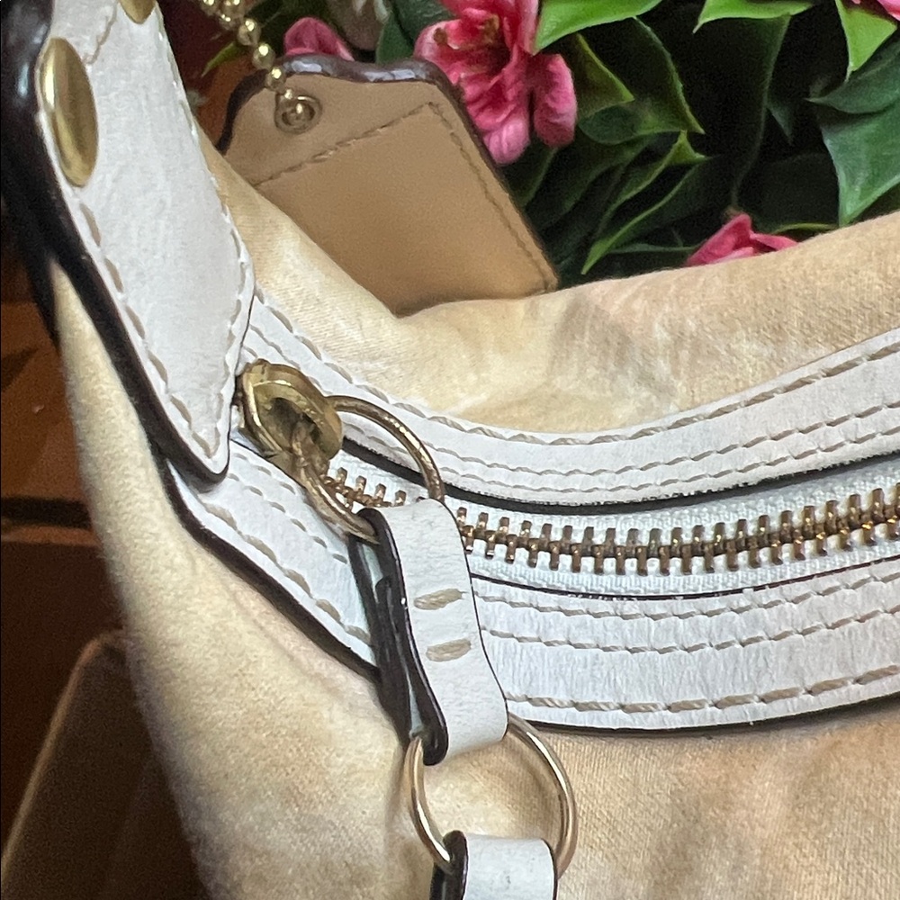 Coach Hampton Hobo Shoulder Bag, with  scribble - Picture 6 of 10